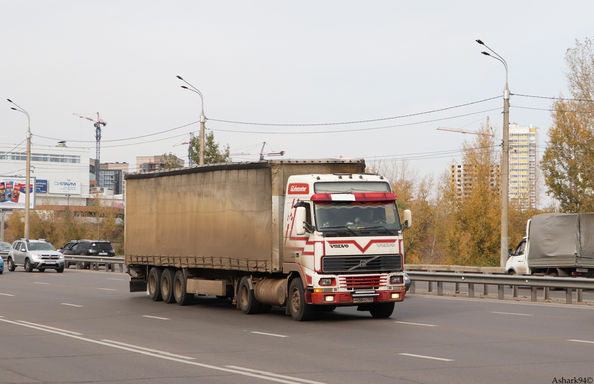 Красноярский край, № М 458 ОС 124 — Volvo ('1993) FH-Series