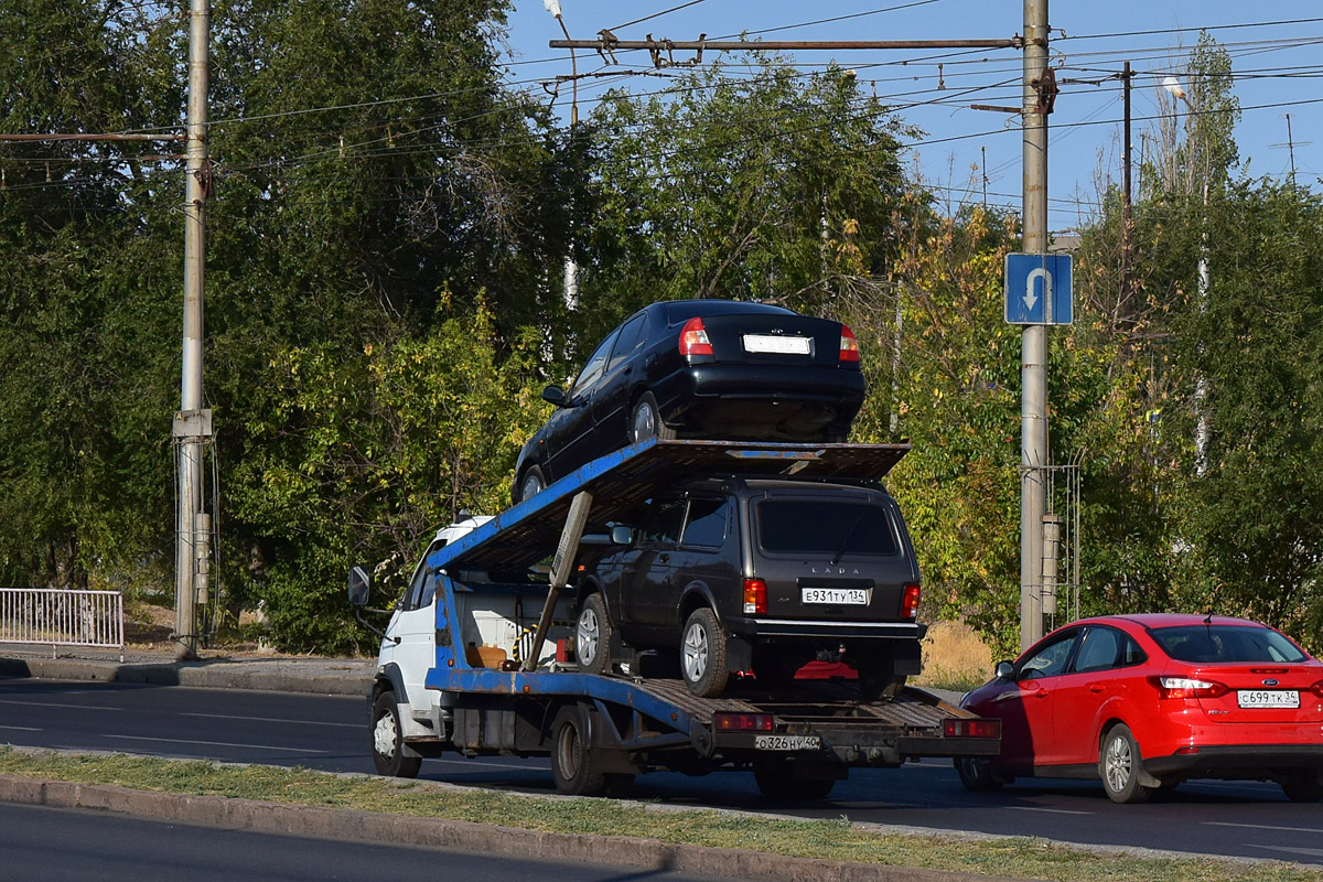 Волгоградская область, № О 326 НУ 40 — ГАЗ-33106 "Валдай"