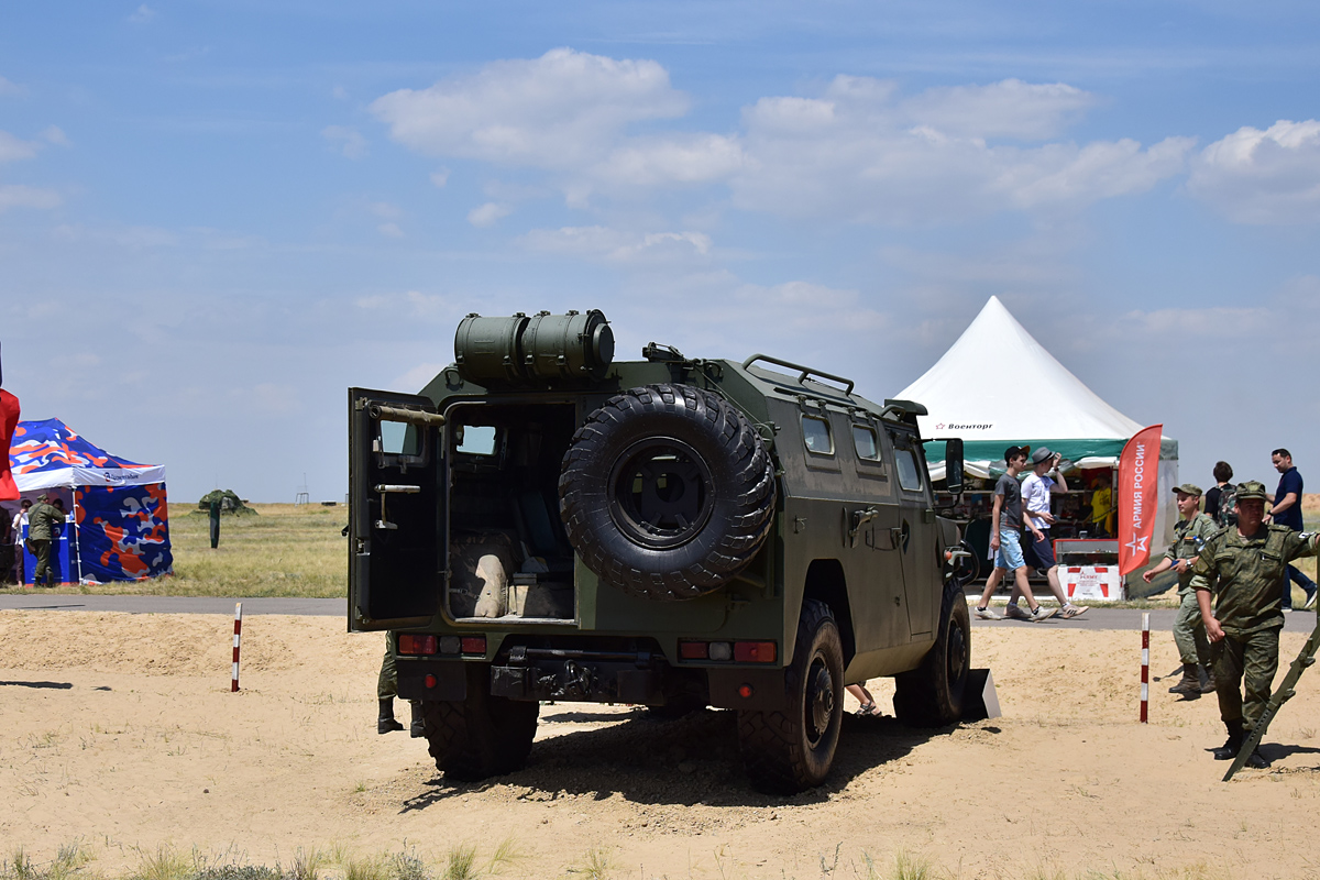 Транспорт силовых ведомств РФ — Военно-технический форум "Армия-2019"