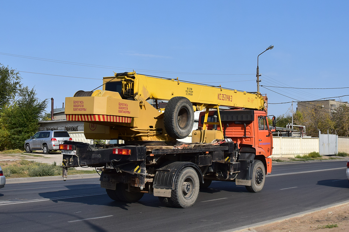 Волгоградская область, № А 923 ХХ 34 — КамАЗ-53605-15 [53605R]