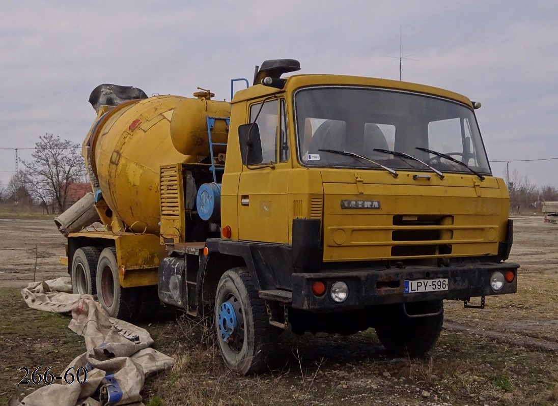 Венгрия, № LPY-596 — Tatra 815 P14