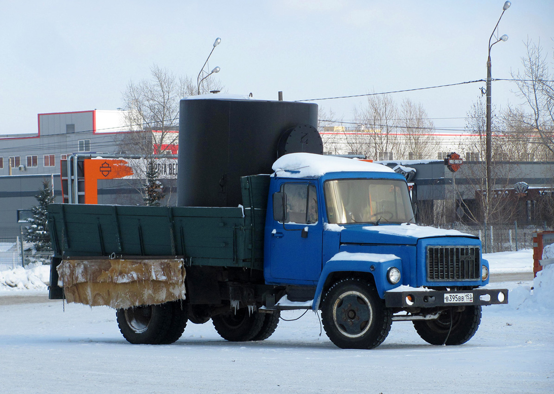 Нижегородская область, № В 395 ВВ 152 — ГАЗ-33073