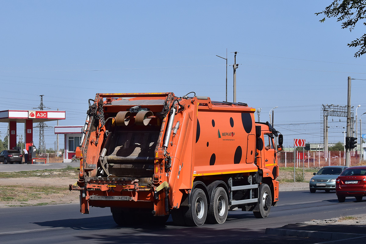 Волгоградская область, № Е 819 ОМ 134 — КамАЗ-6520-43