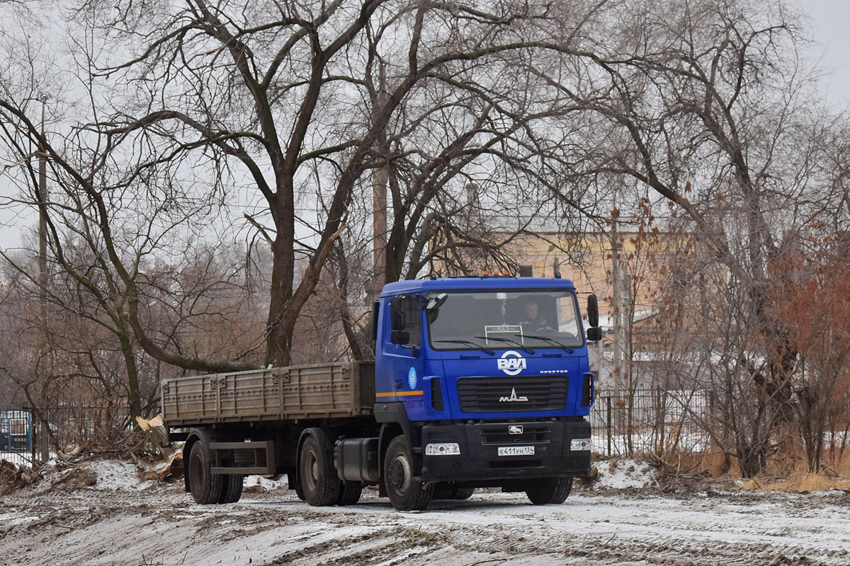 Волгоградская область, № Е 411 УН 134 — МАЗ-5440C5