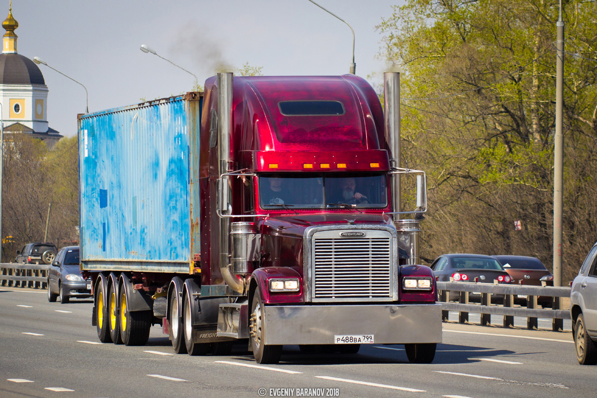 Москва, № Р 488 ВА 799 — Freightliner FLD 132 Classic XL