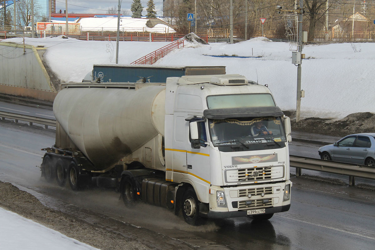 Московская область, № Е 399 СС 190 — Volvo ('2002) FH12.480