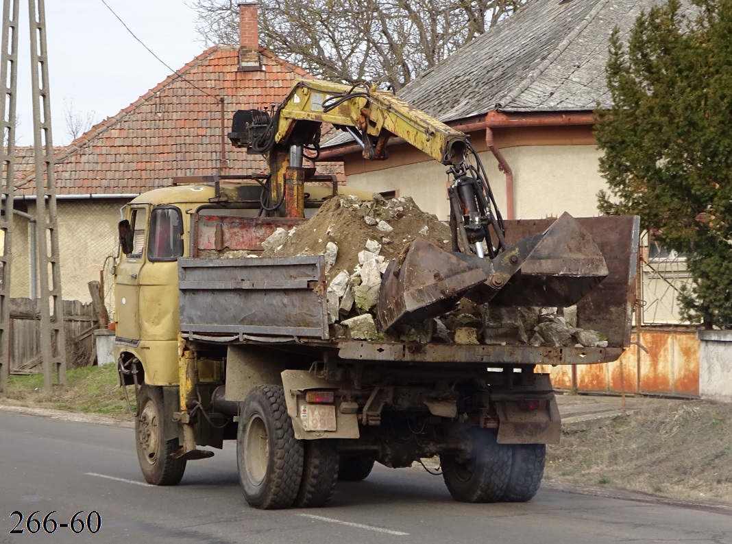 Венгрия, № YGA-995 — IFA W50LA/K, LA/Z