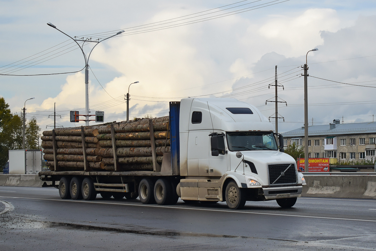 Алтайский край, № К 769 СТ 22 — Volvo VNL670