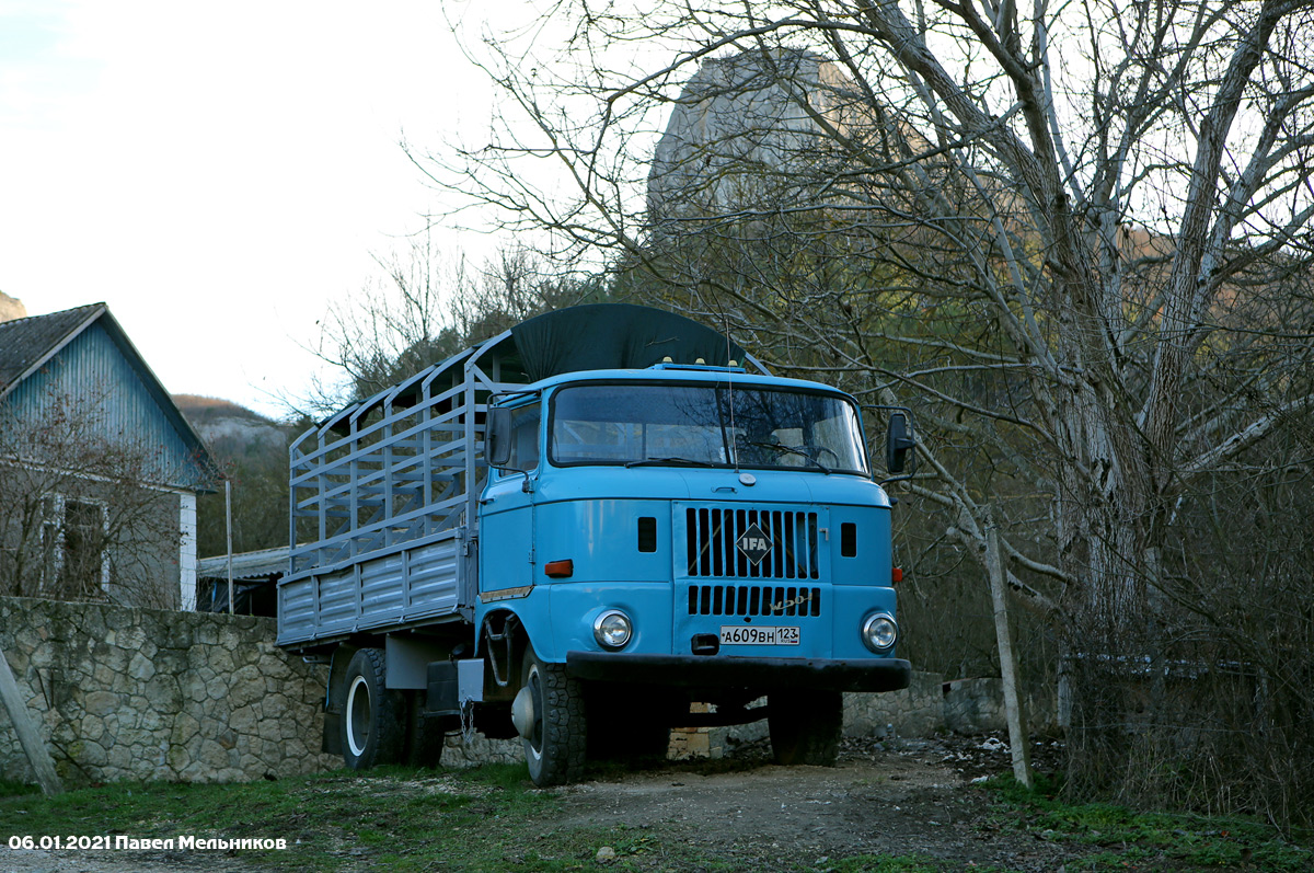 Крым, № А 609 ВН 123 — IFA W50L