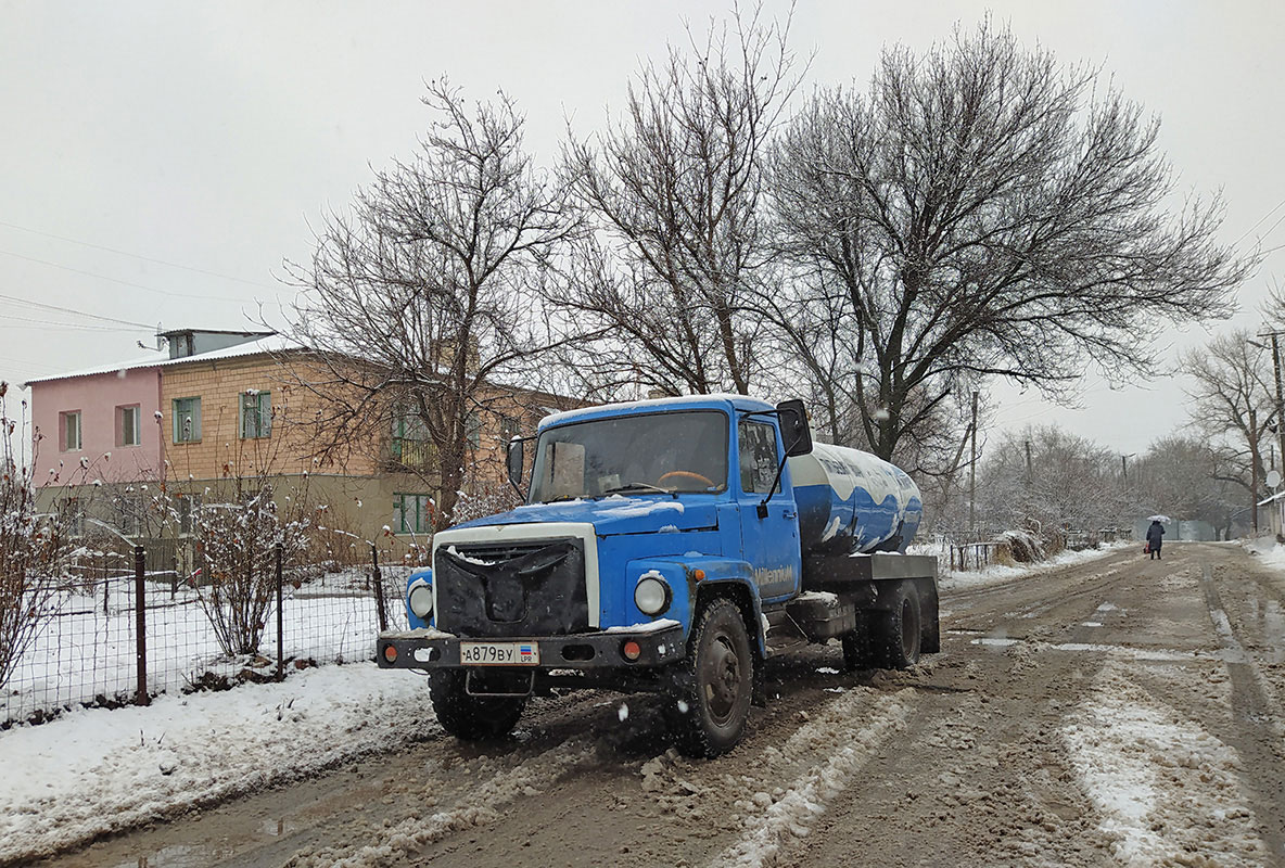 Луганская область, № А 879 ВУ — ГАЗ-3307