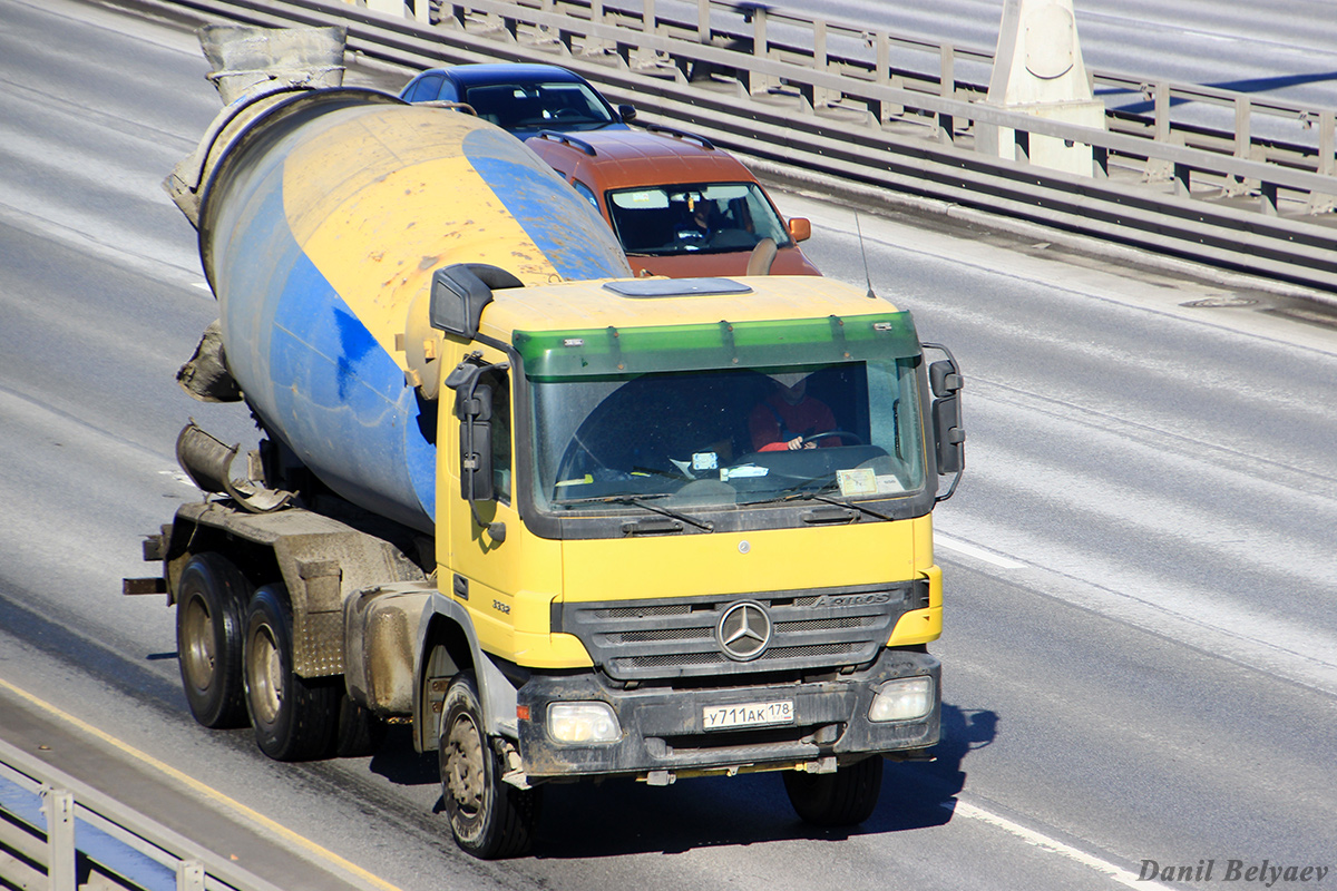 Санкт-Петербург, № У 711 АК 178 — Mercedes-Benz Actros ('2003) 3332