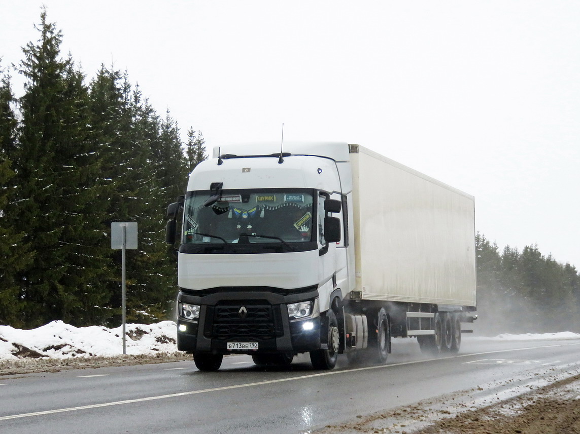 Московская область, № В 713 ВЕ 790 — Renault T-Series ('2013)