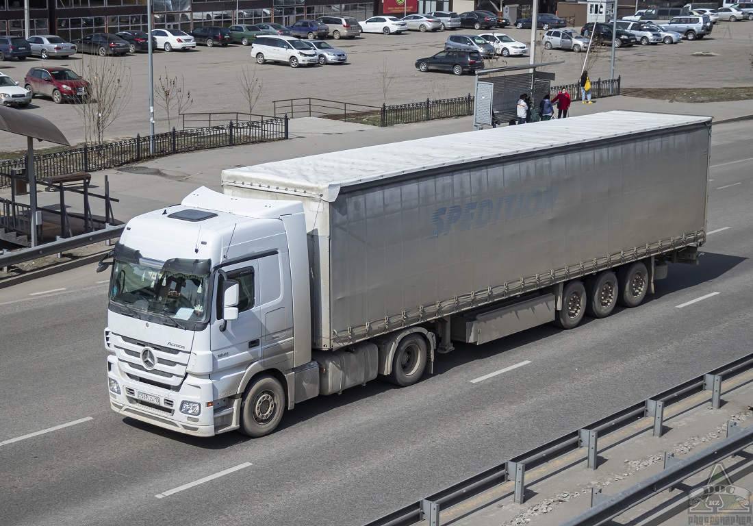 Костанайская область, № 569 LZA 10 — Mercedes-Benz Actros ('2009) 1841