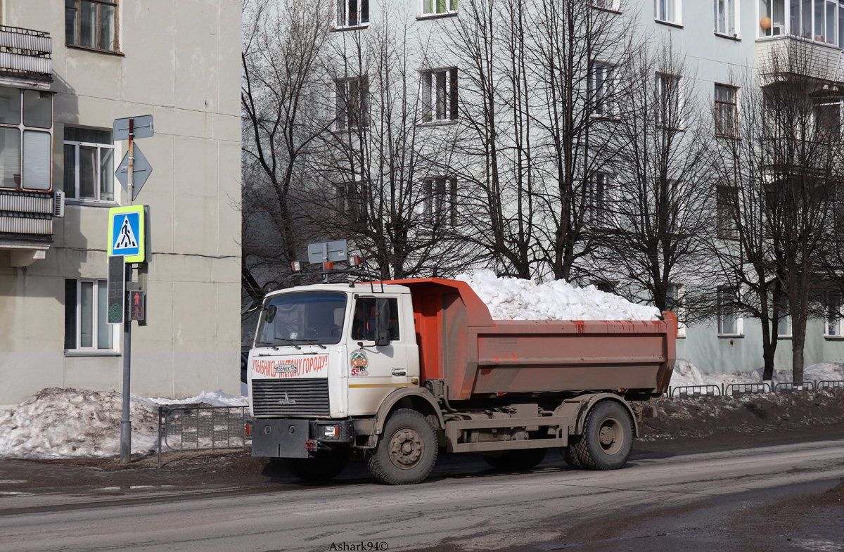 Красноярский край, № В 564 КК 124 — МАЗ-5337A2