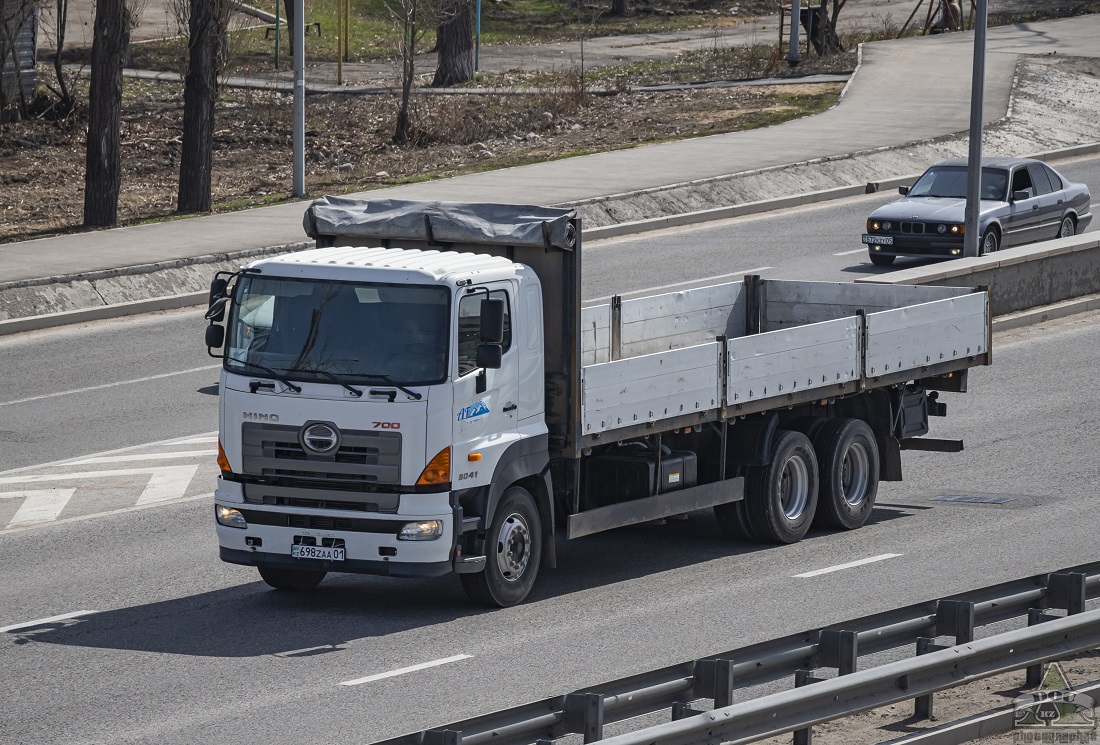 Астана, № 698 ZAA 01 — Hino 700