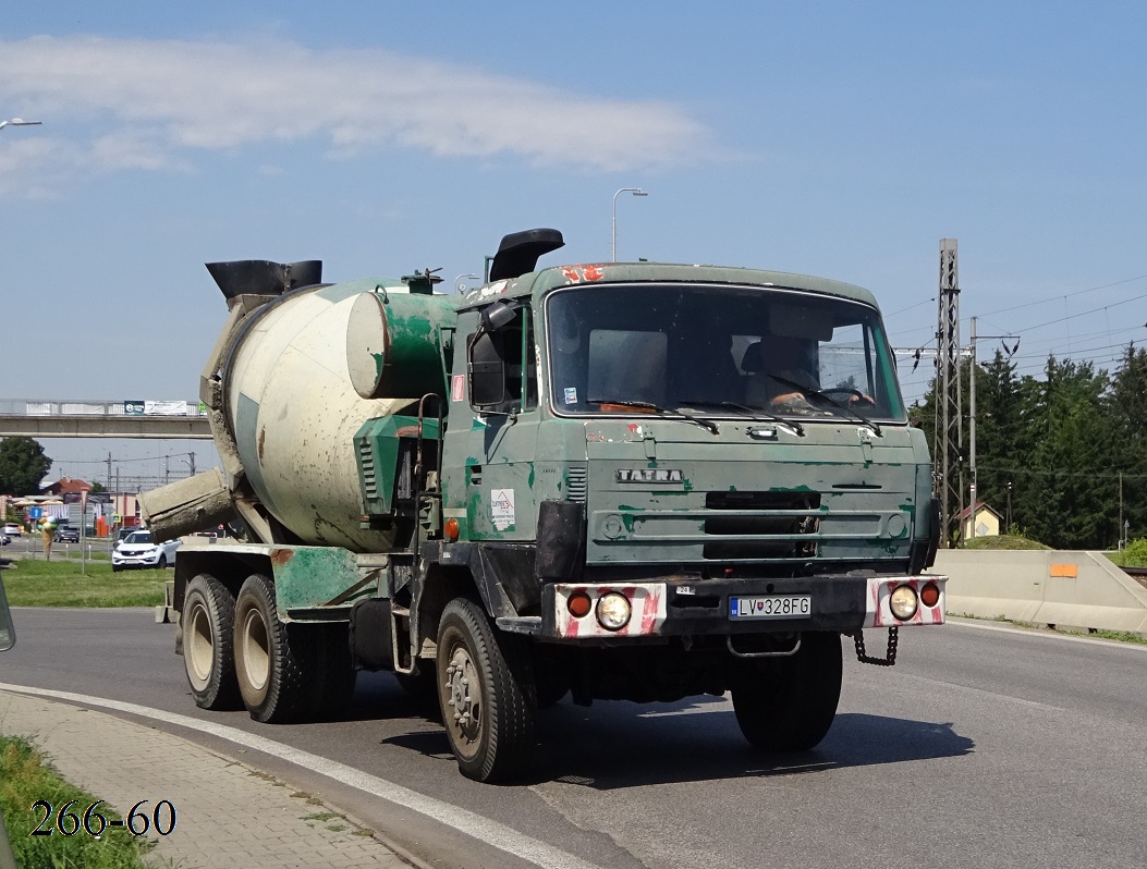 Словакия, № LV-328FG — Tatra 815 P14