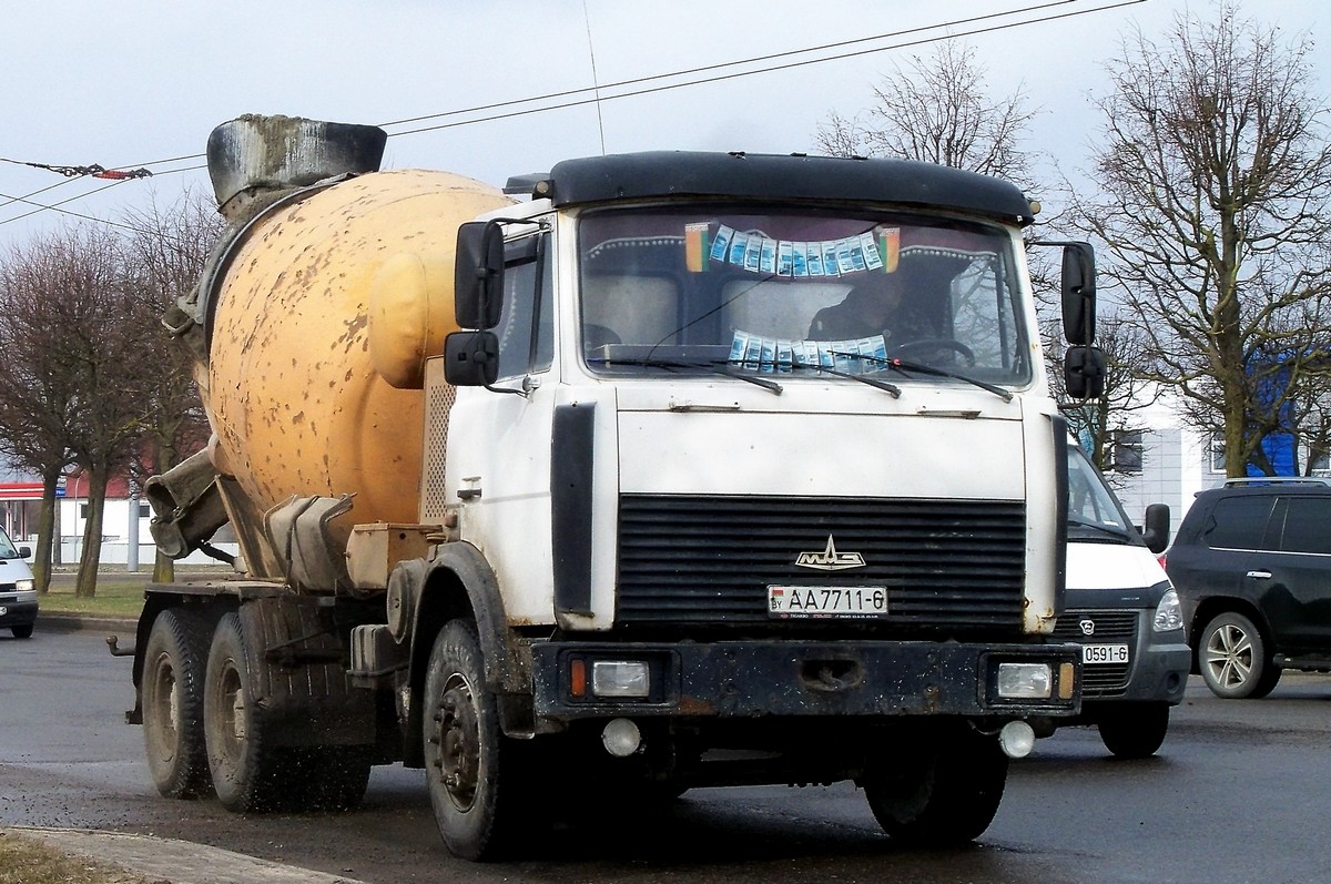 Могилёвская область, № АА 7711-6 — МАЗ-6303 (общая модель)