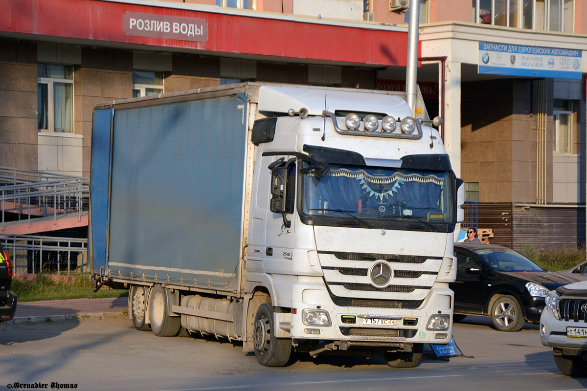 Алтайский край, № У 157 ХС 22 — Mercedes-Benz Actros ('2009)