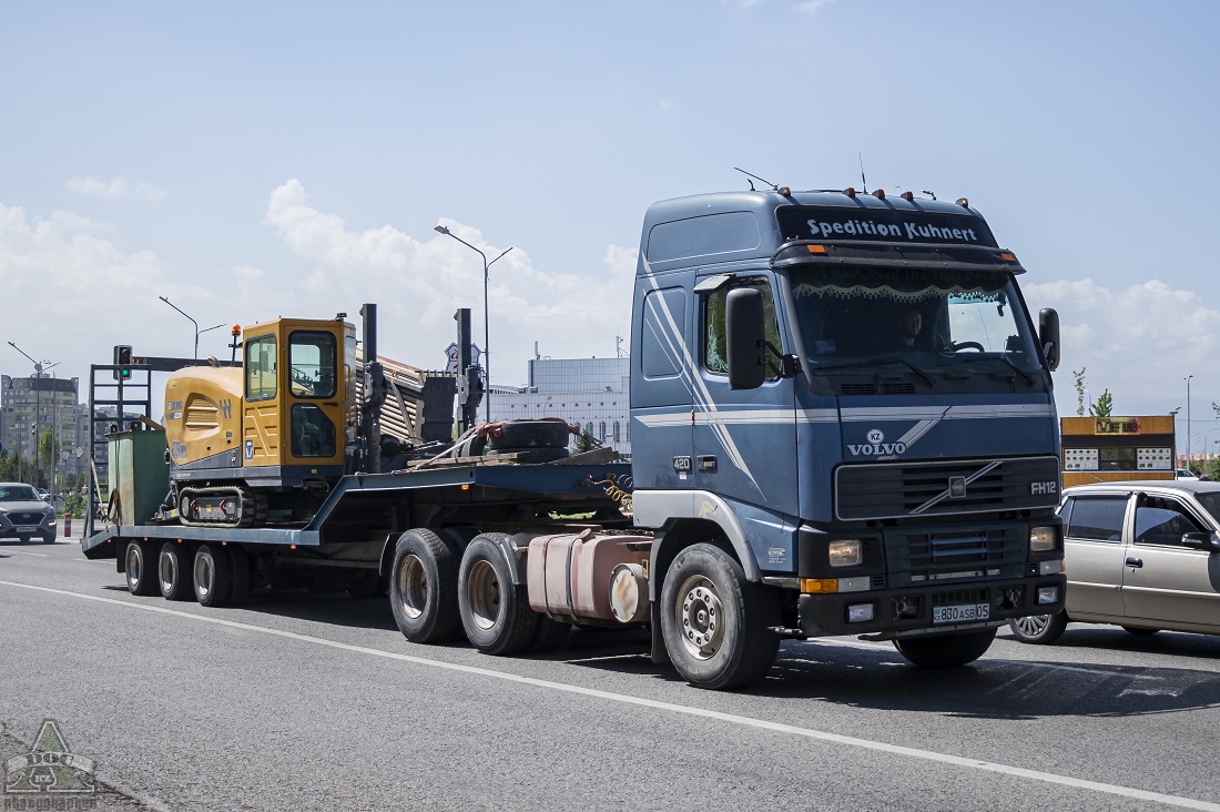 Алматинская область, № 830 ASB 05 — Volvo ('1993) FH12.420