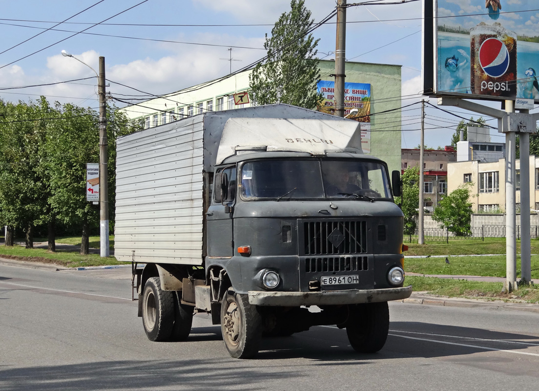 Львовская область, № Е 8961 ОН — IFA W50L