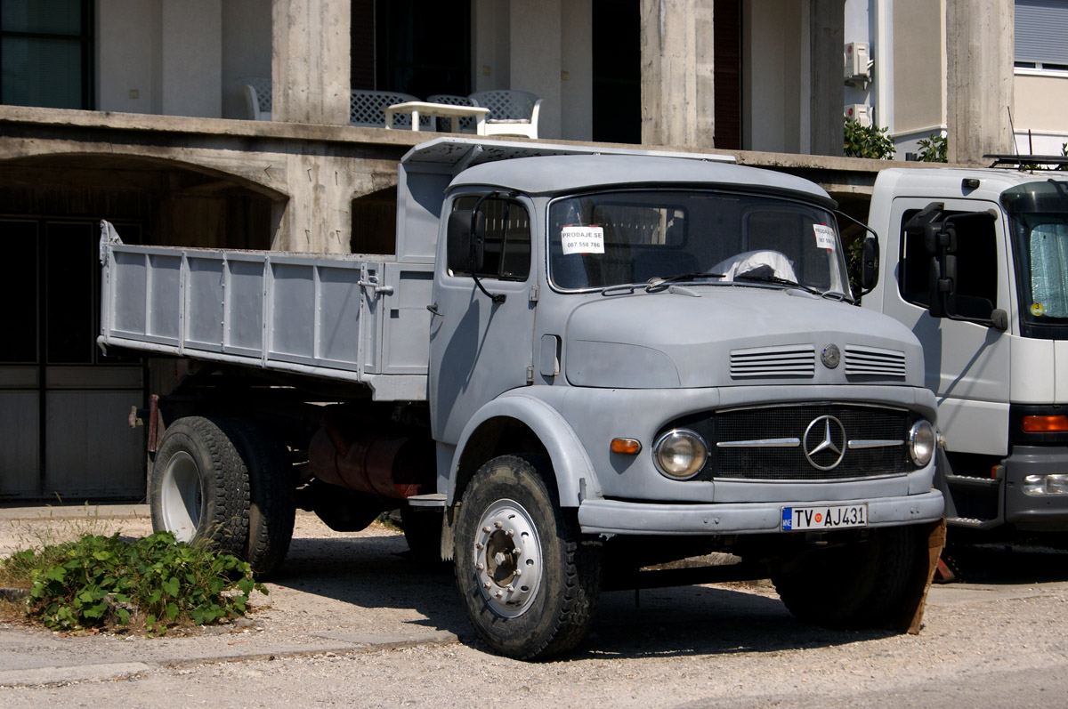 Черногория, № TV AJ431 — Mercedes-Benz L-Series