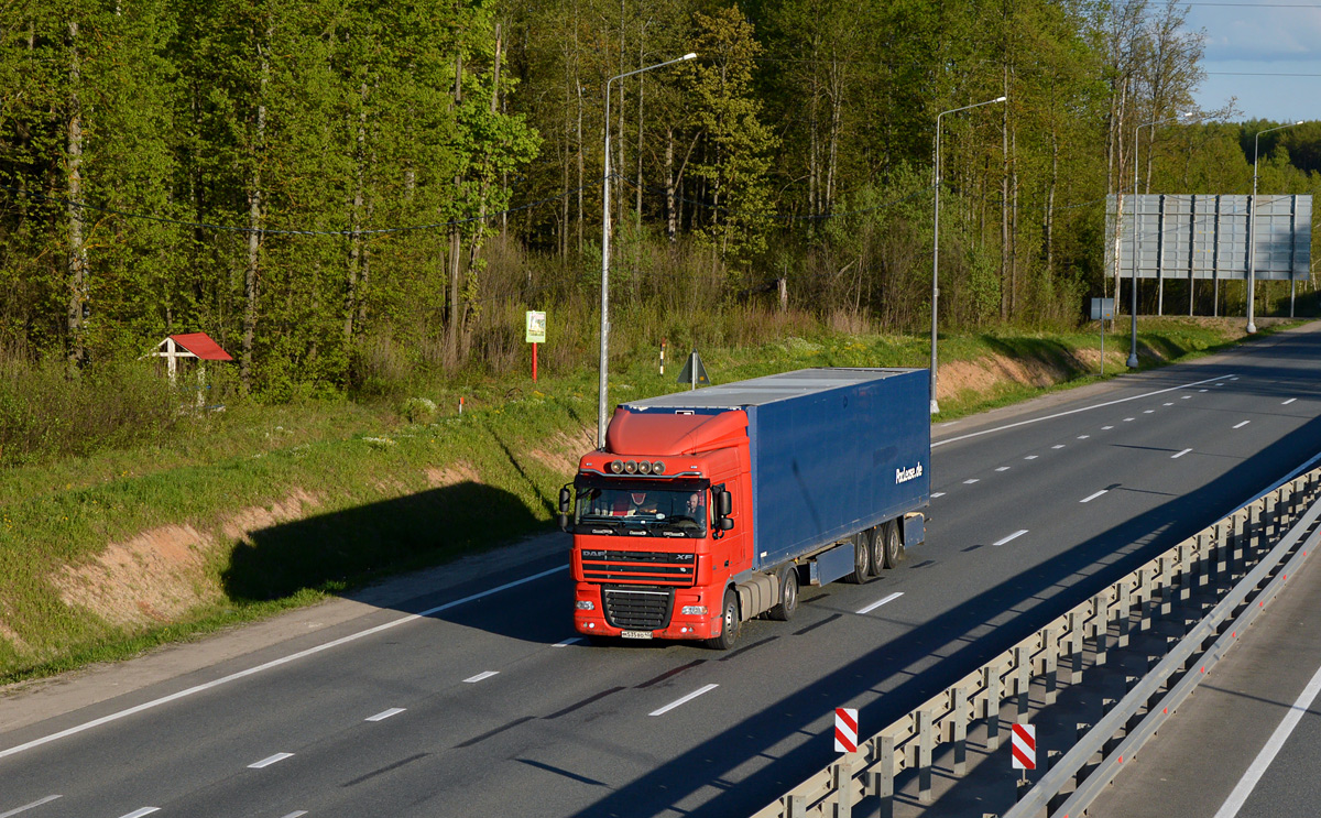 Калужская область, № М 535 ВО 40 — DAF XF105 FT