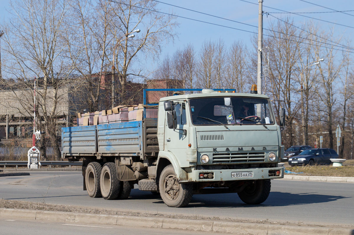 Архангельская область, № Е 855 АА 29 — КамАЗ-53212