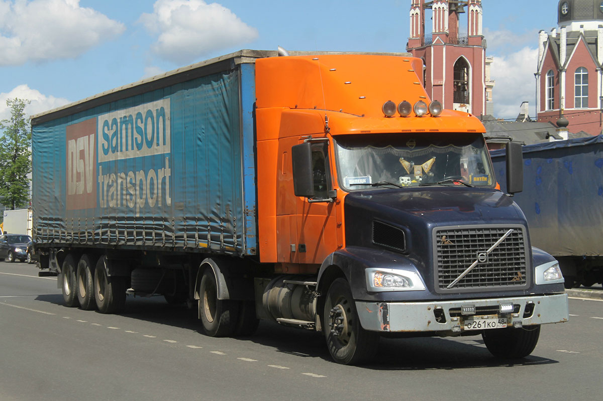 Липецкая область, № О 261 КО 48 — Volvo VNL420