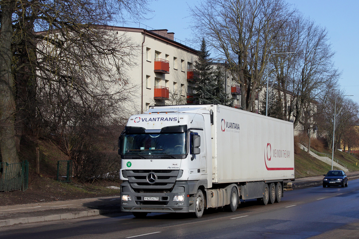 Калининградская область, № Р 625 МА 39 — Mercedes-Benz Actros ('2009) 1844