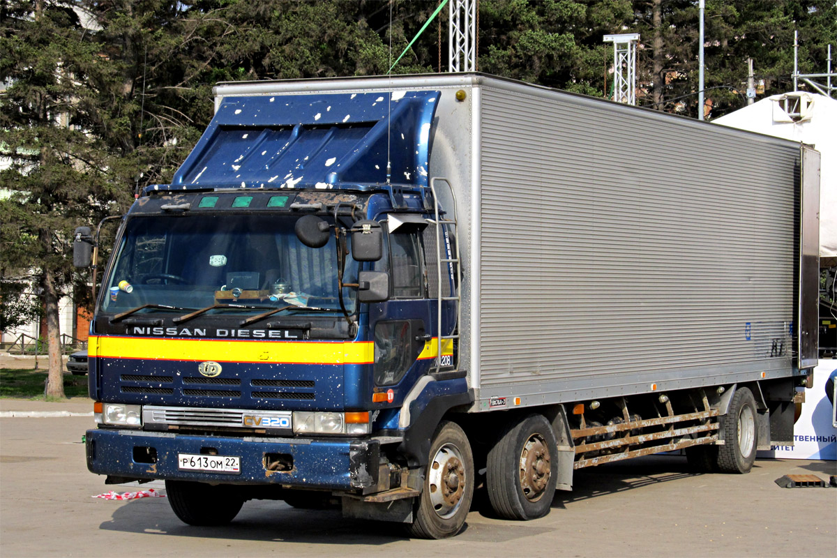 Алтайский край, № Р 613 ОМ 22 — Nissan Diesel (общая модель)