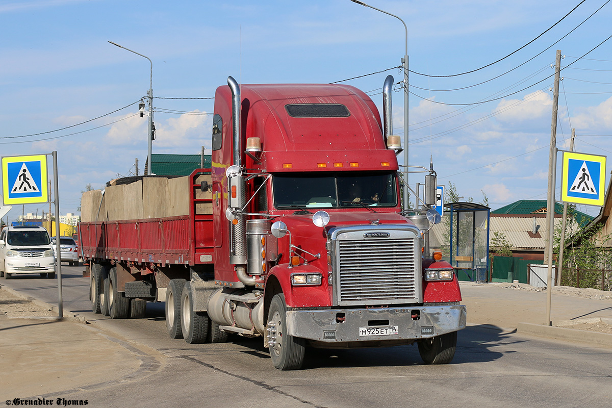 Саха (Якутия), № М 925 ЕТ 14 — Freightliner FLD 120 Classic