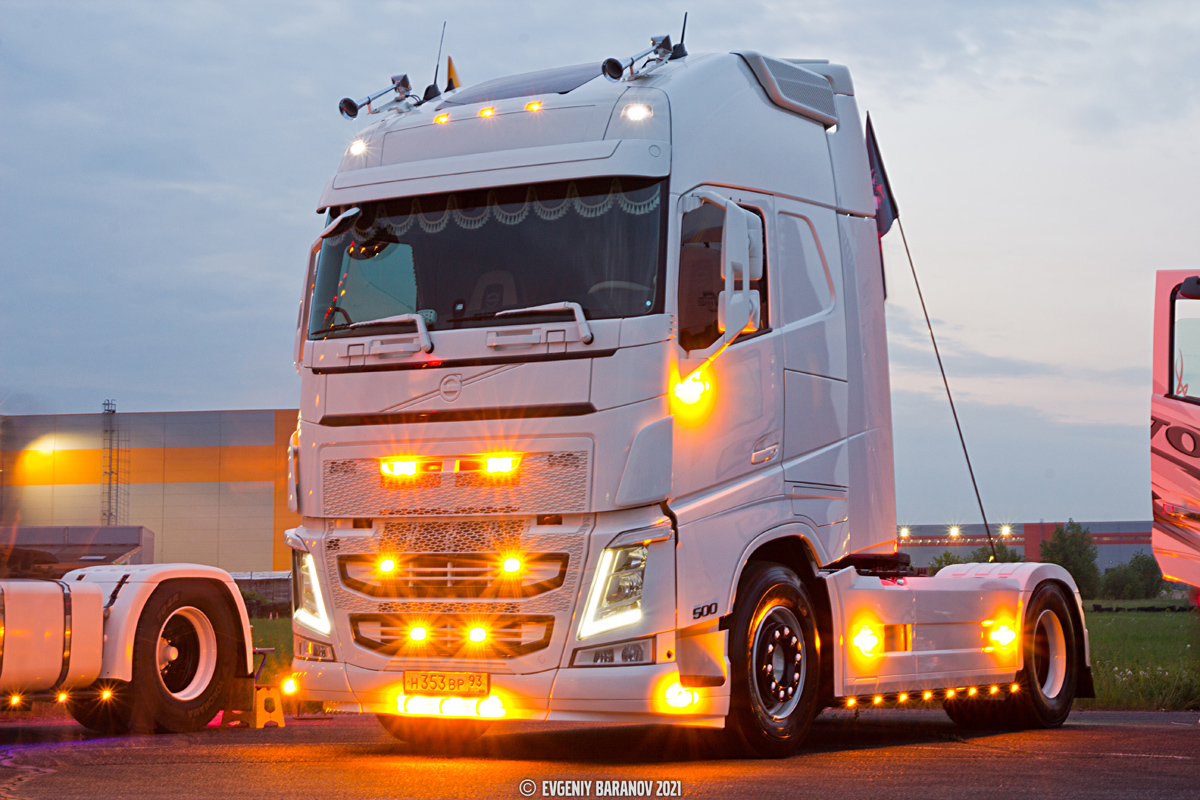 Краснодарский край, № Н 353 ВР 93 — Volvo ('2012) FH.500 [X9P]; Московская область — Фестиваль Truckfest 2021 — май