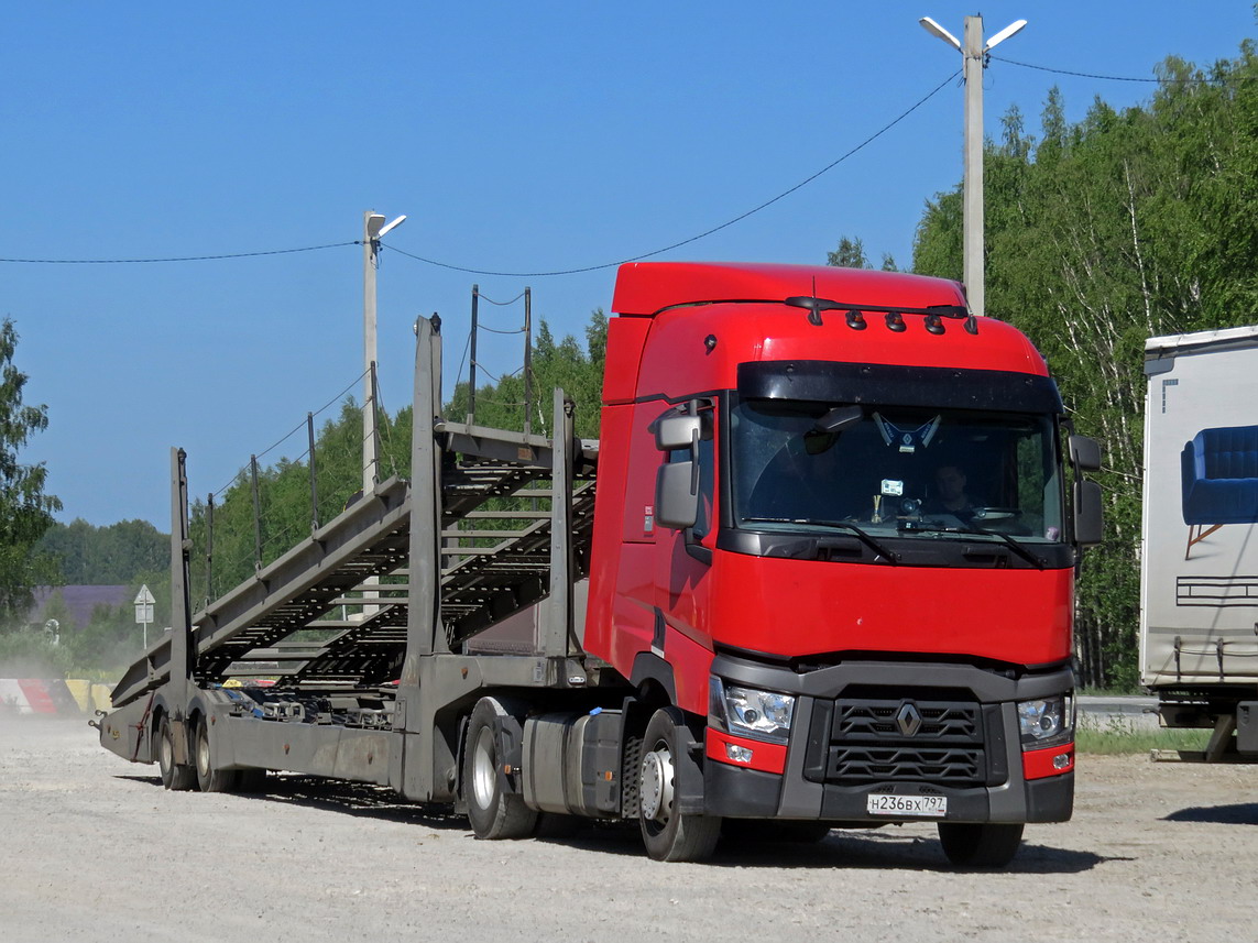 Москва, № Н 236 ВХ 797 — Renault T-Series ('2013)