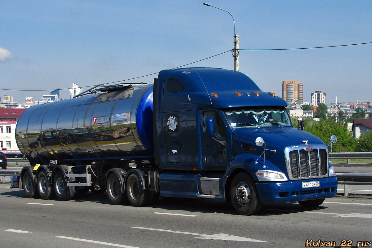 Алтайский край, № У 444 СН 22 — Peterbilt 387