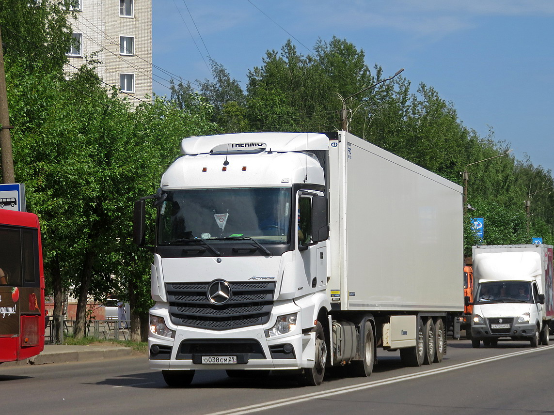 Архангельская область, № О 038 СМ 29 — Mercedes-Benz Actros ('2018) 2040