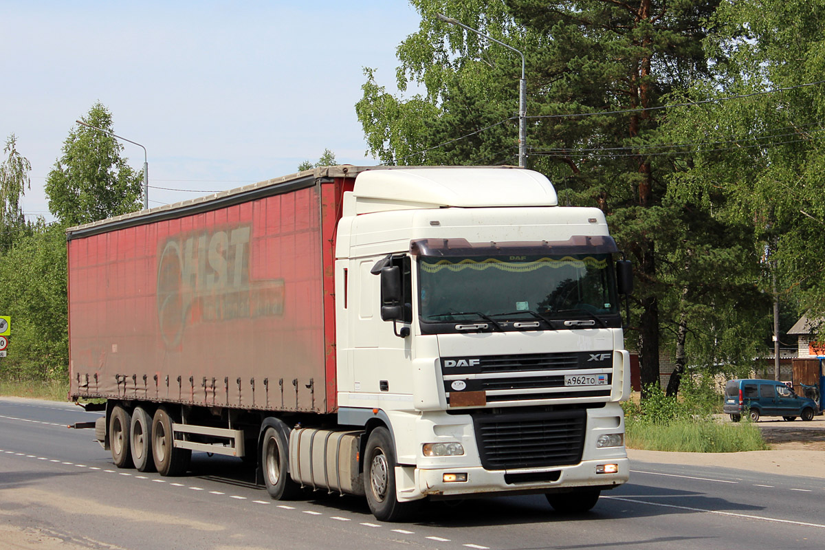 Луганская область, № А 962 ТО — DAF XF95 FT