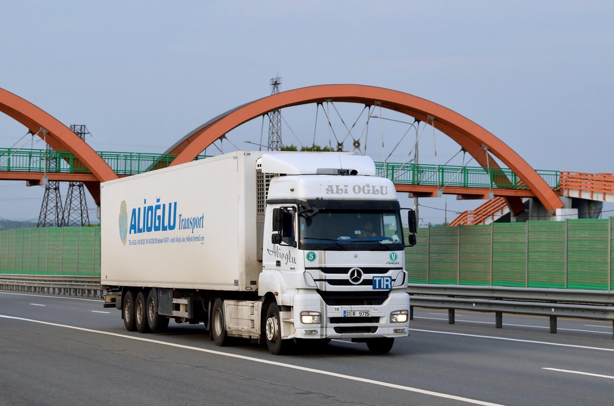 Турция, № 31 R 9715 — Mercedes-Benz Axor 1840