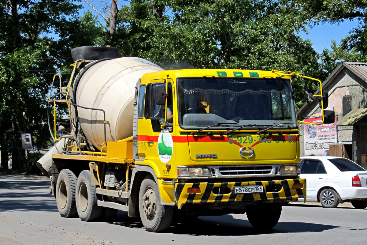 Алтайский край, № Е 578 ЕР 154 — Hino FS