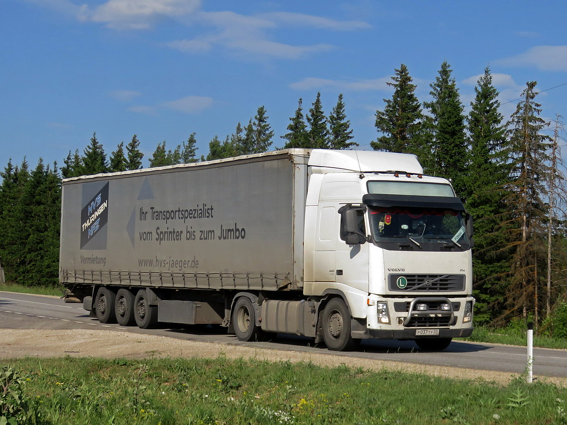 Владимирская область, № Р 037 ТУ 33 — Volvo ('2002) FH12.440