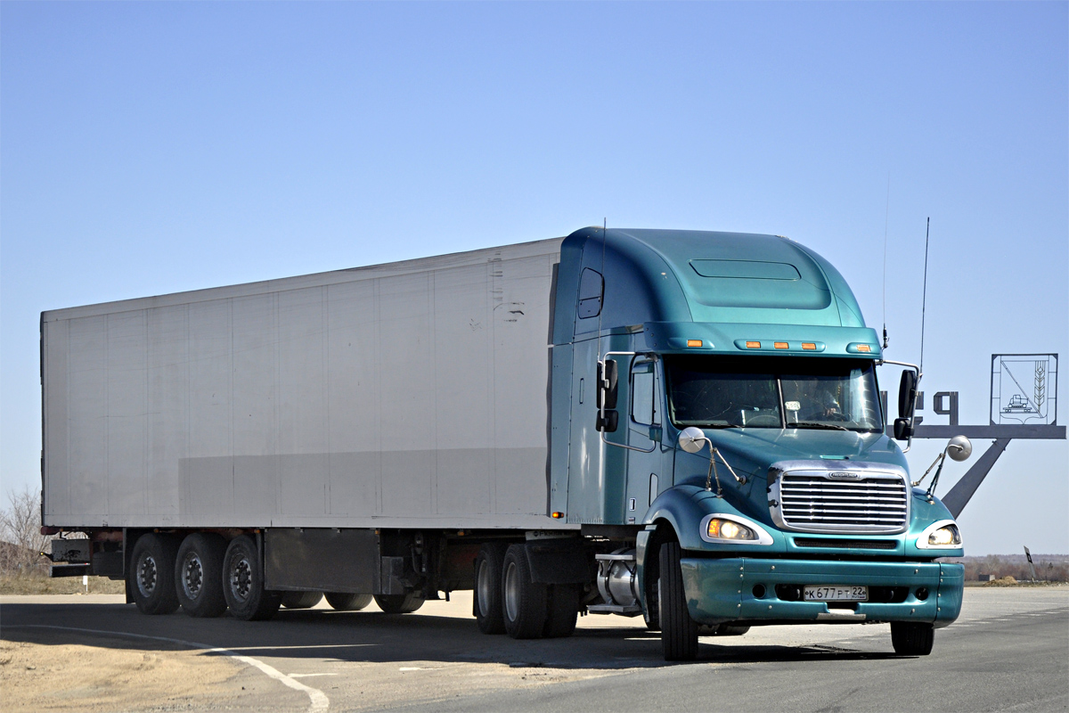 Алтайский край, № К 677 РТ 22 — Freightliner Columbia