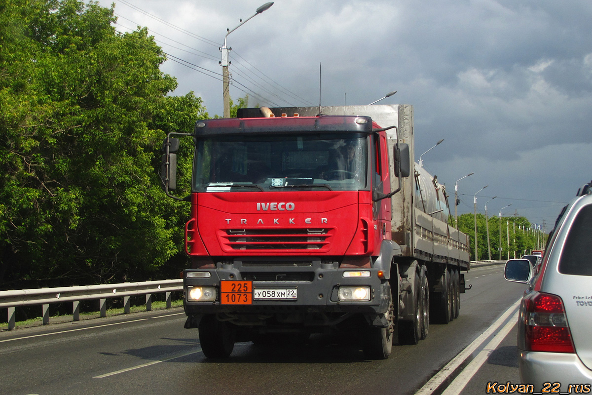 Алтайский край, № У 058 ХМ 22 — IVECO Trakker ('2004)