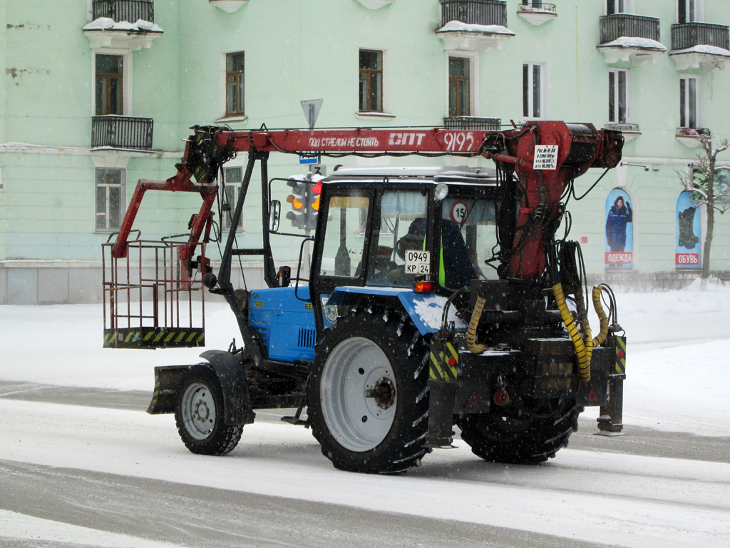 Красноярский край, № 0949 КР 24 — Беларус-920