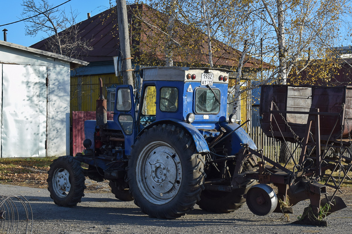 Алтайский край, № 1932 АТ 22 — Т-40АМ