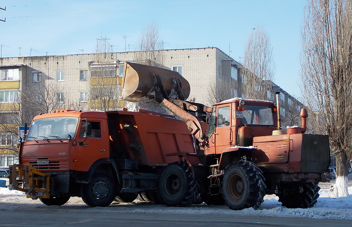 Белгородская область, № 2044 ЕК 31 — Т-156К; Белгородская область, № М 555 МЕ 31 — КамАЗ-65115 [651150]