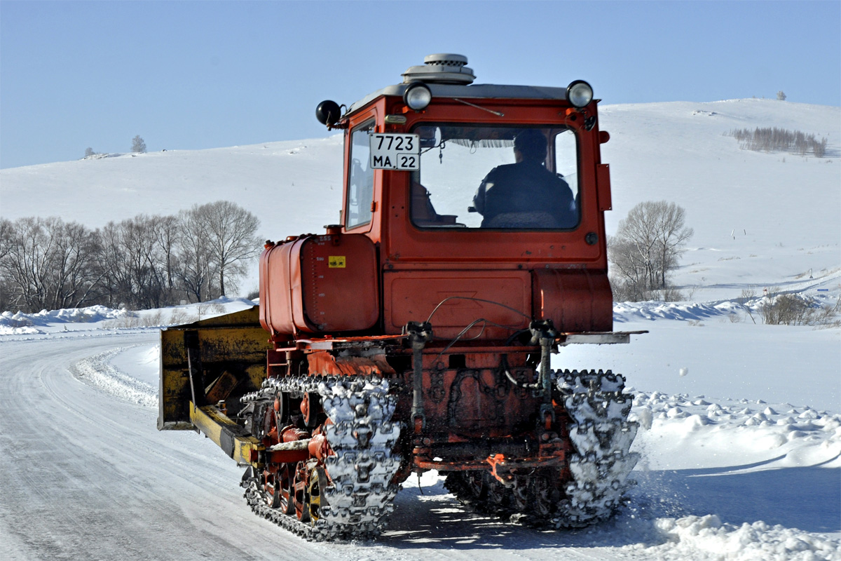 Алтайский край, № 7723 МА 22 — ДТ-75 (общая модель)