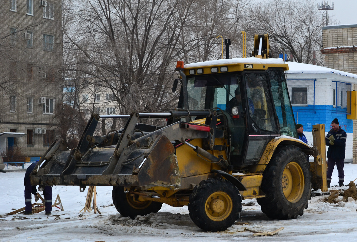 Волгоградская область, № 8285 ВМ 34 — Caterpillar 428