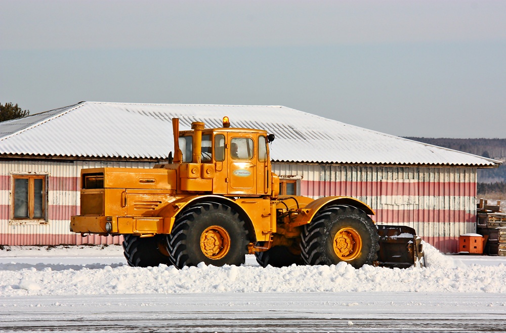 Красноярский край, № (24) Б/Н СТ 0037 — К-700А, К-701