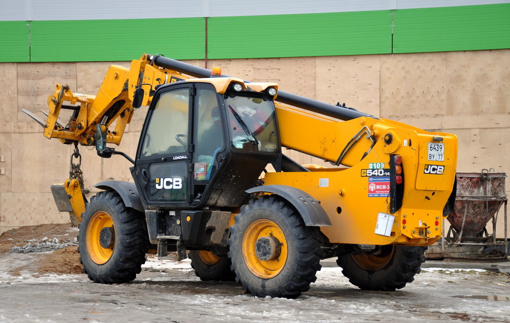 Москва, № 6439 ВУ 77 — JCB 540-140