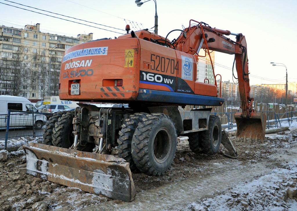 Москва, № 1263 АХ 77 — Doosan DX160W