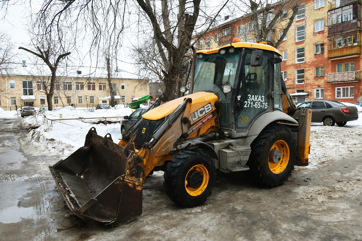 Пермский край, № 8424 ЕВ 59 — JCB 3CX